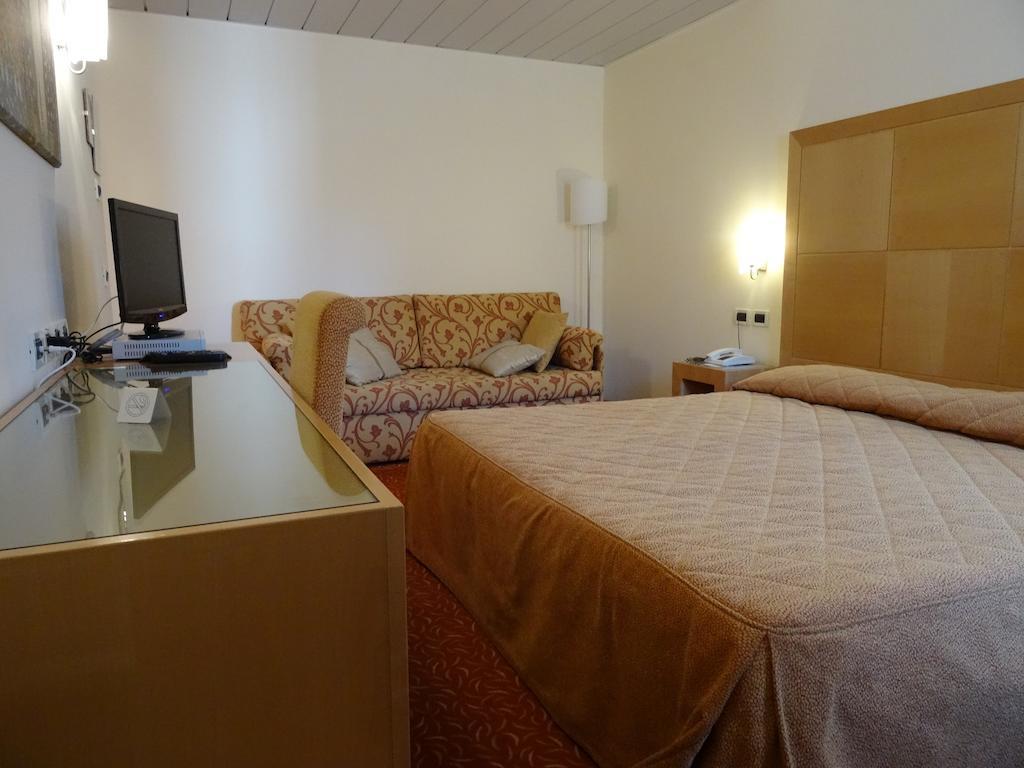 Hotel Roma Cividale del Friuli Kamer foto