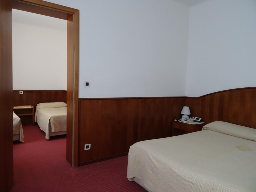 Hotel Roma Cividale del Friuli Kamer foto